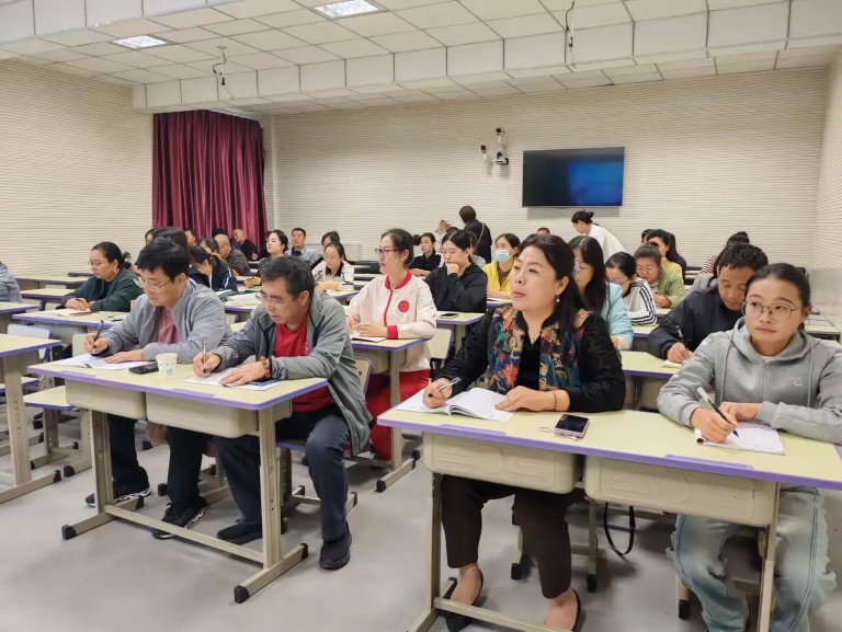 夯实专业素养 提升自我认知   —双滦区中小学阳光心理健康教师培训“百日奋战”